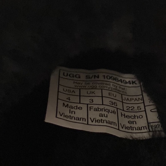 Ugg new oh yeah black slippers - Picture 3 of 3